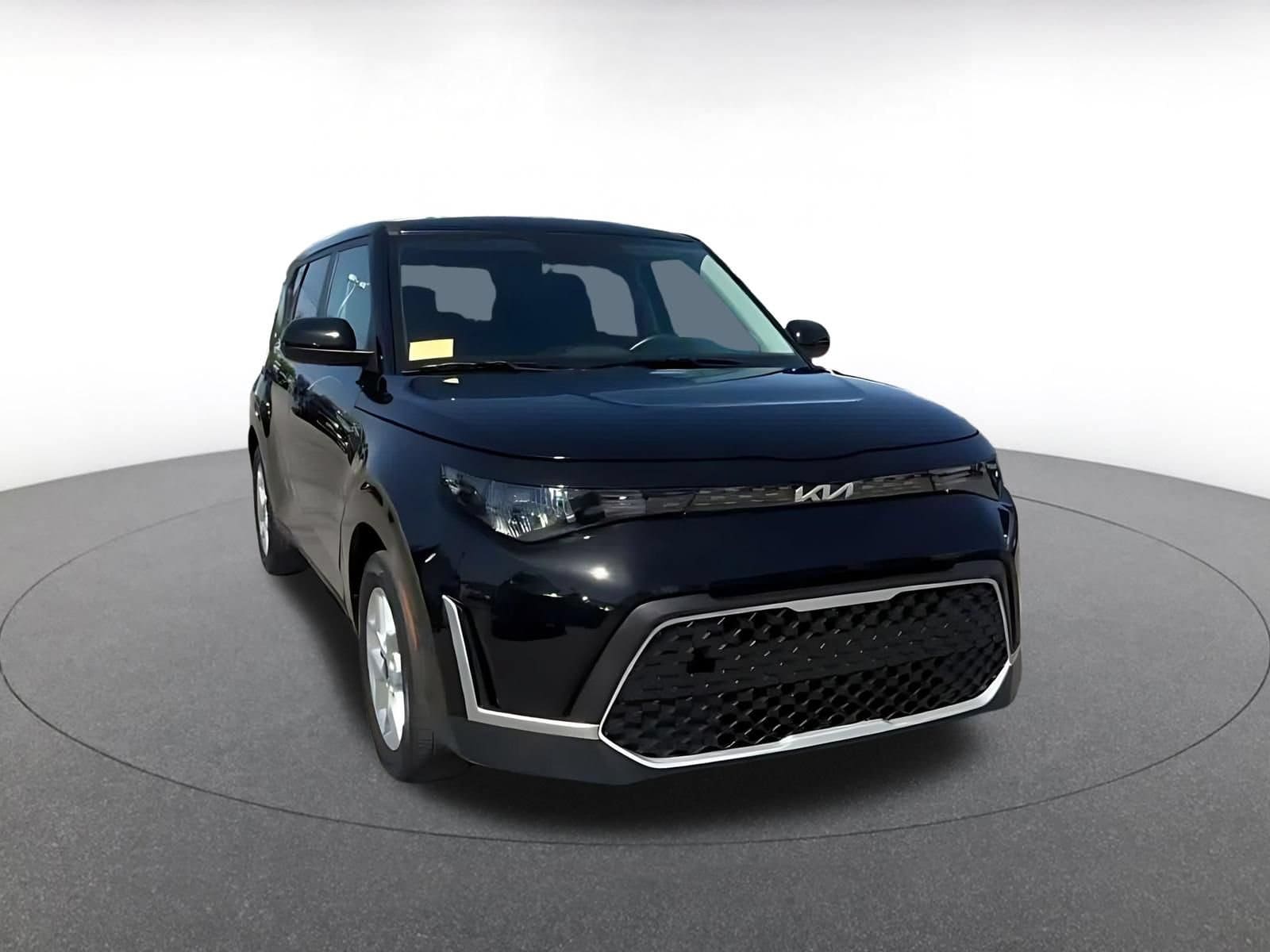 Thumbnail: 2025 Kia Soul - 3