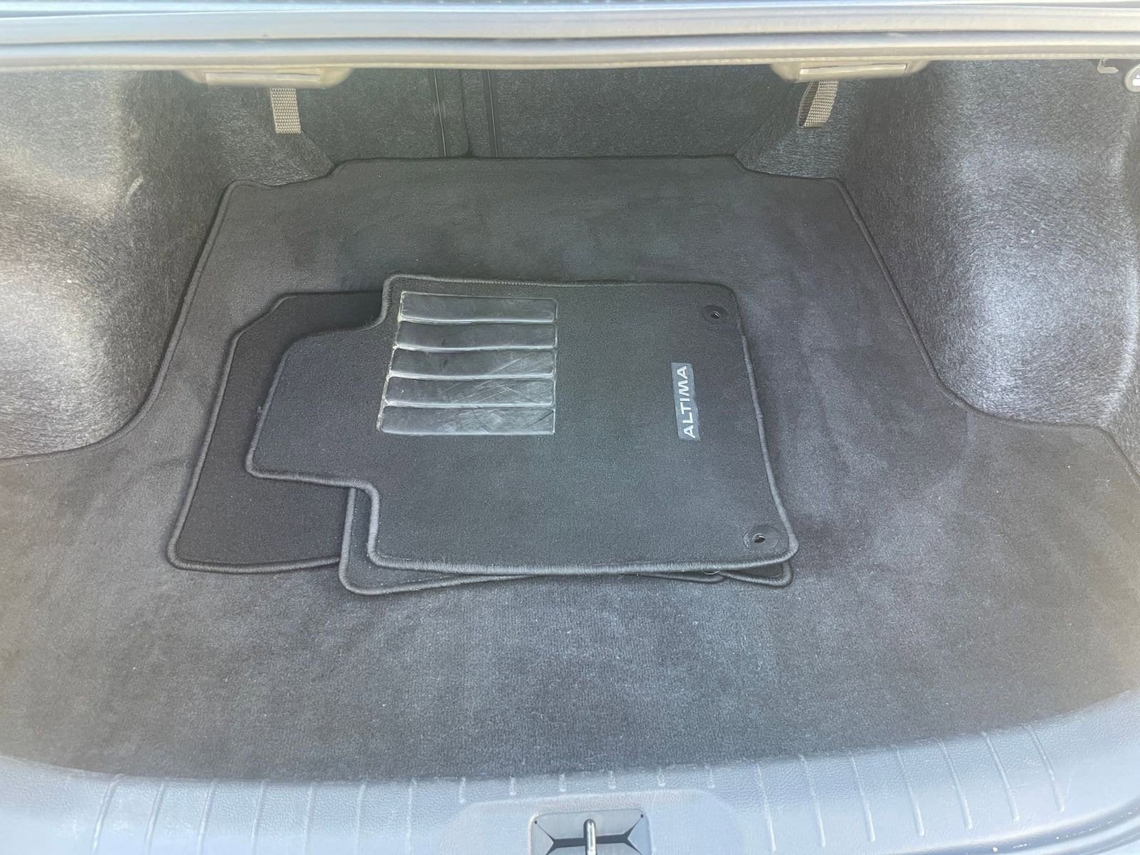 Thumbnail: 2024 Nissan Altima - 31