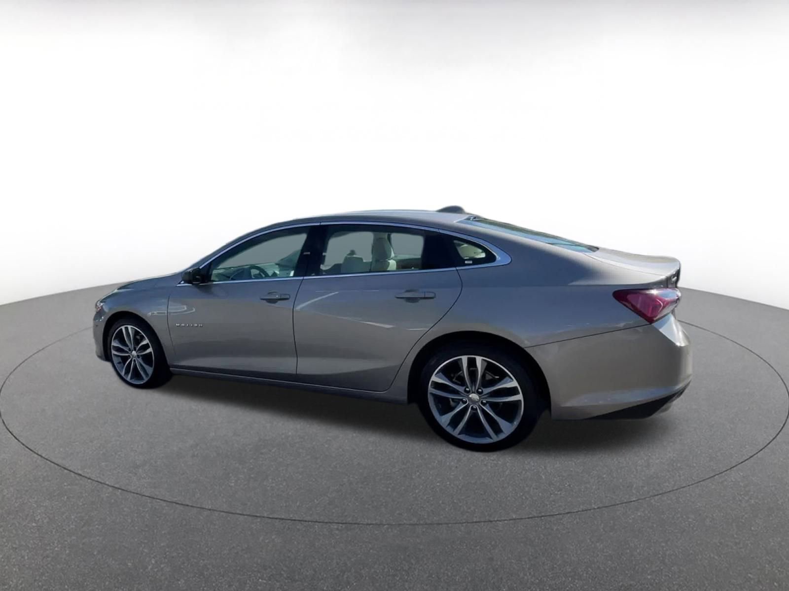 Thumbnail: 2024 Chevrolet Malibu - 10