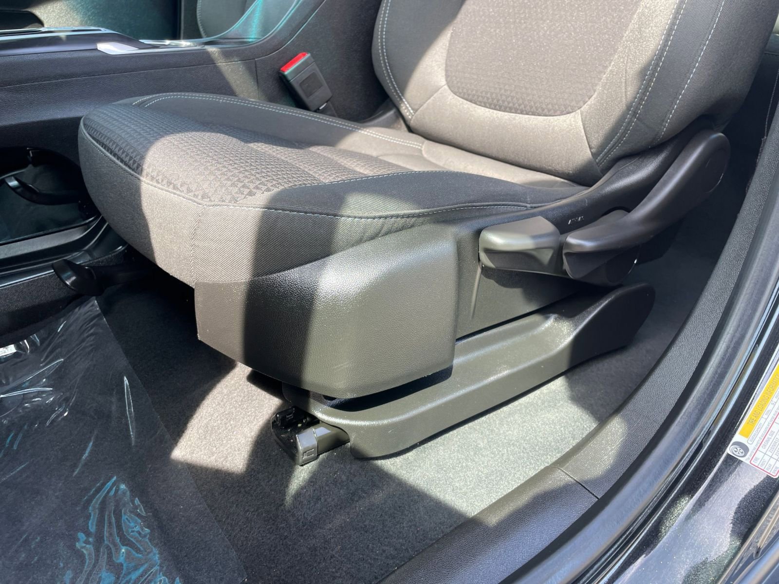 Thumbnail: 2023 Chevrolet Bolt EV - 28
