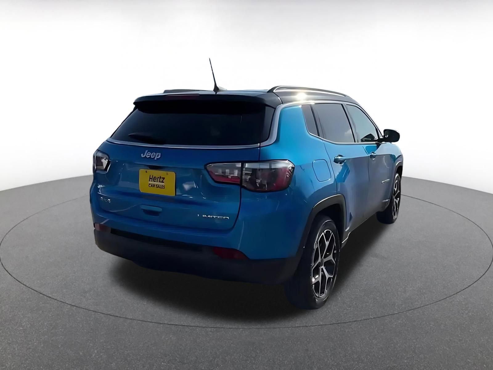 Thumbnail: 2025 Jeep Compass - 15