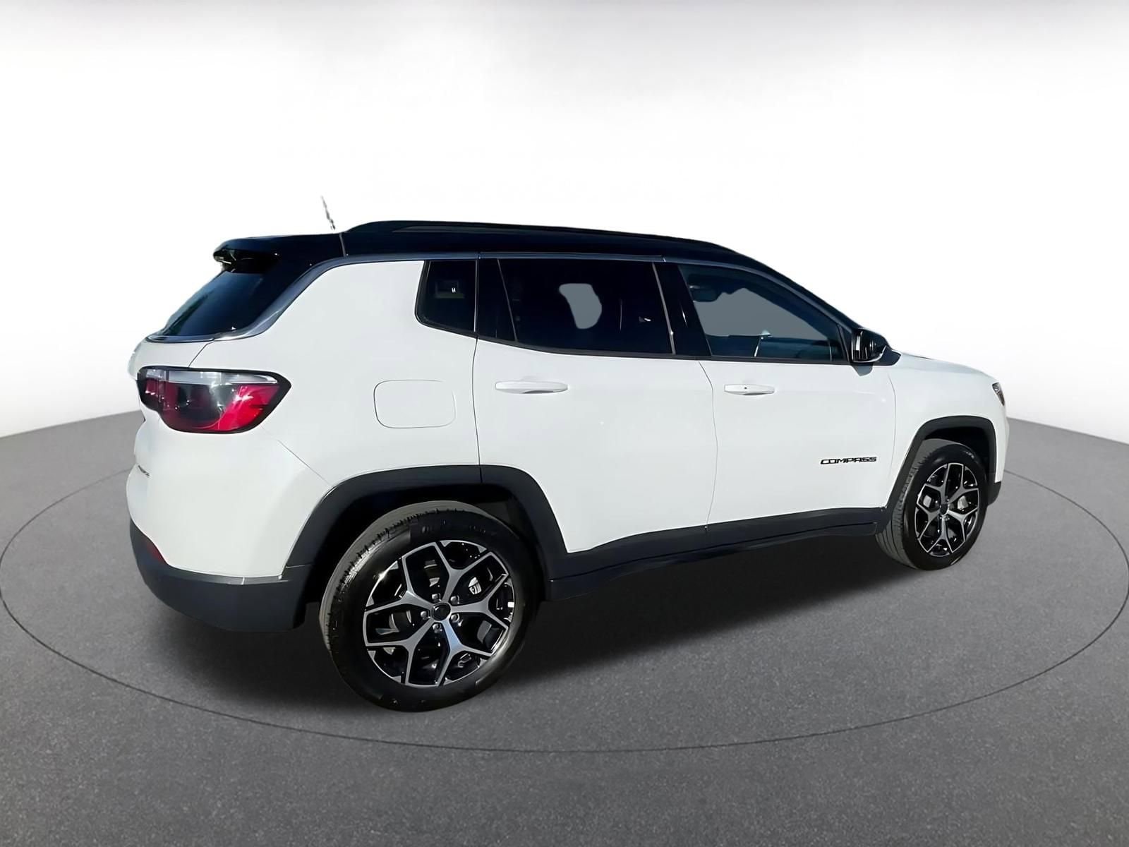 Thumbnail: 2025 Jeep Compass - 14