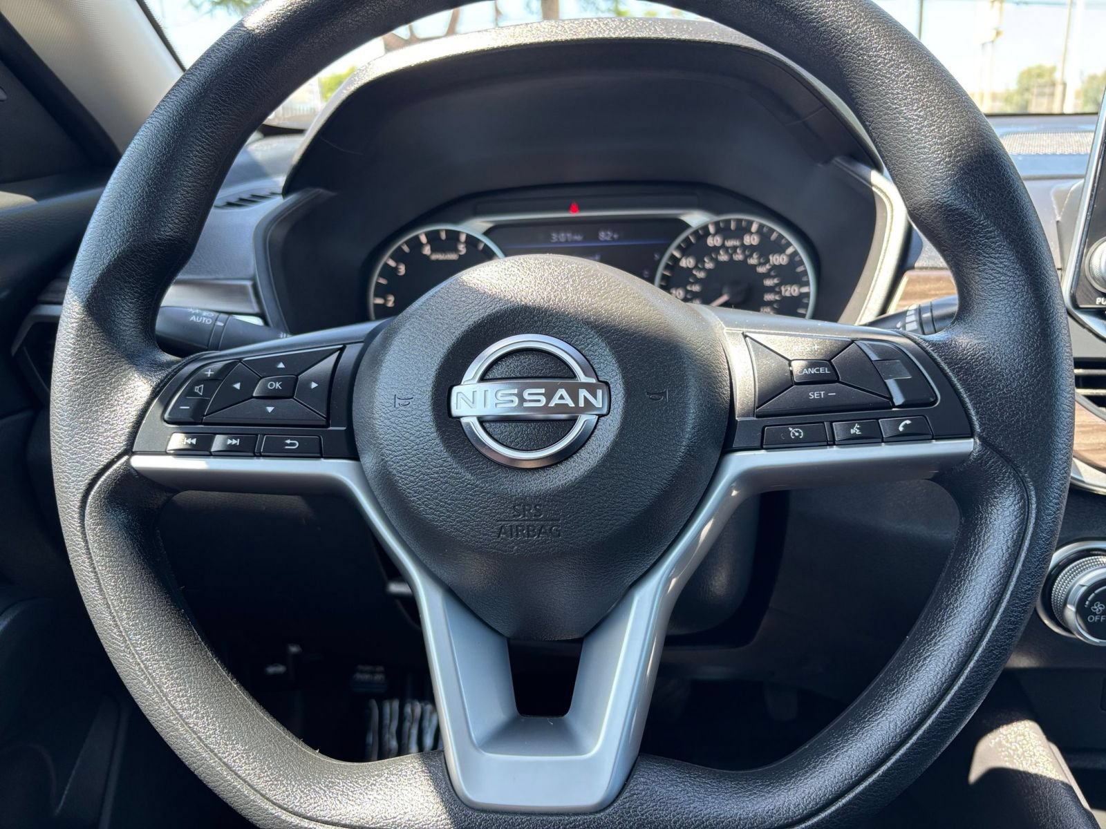 Thumbnail: 2025 Nissan Altima - 29