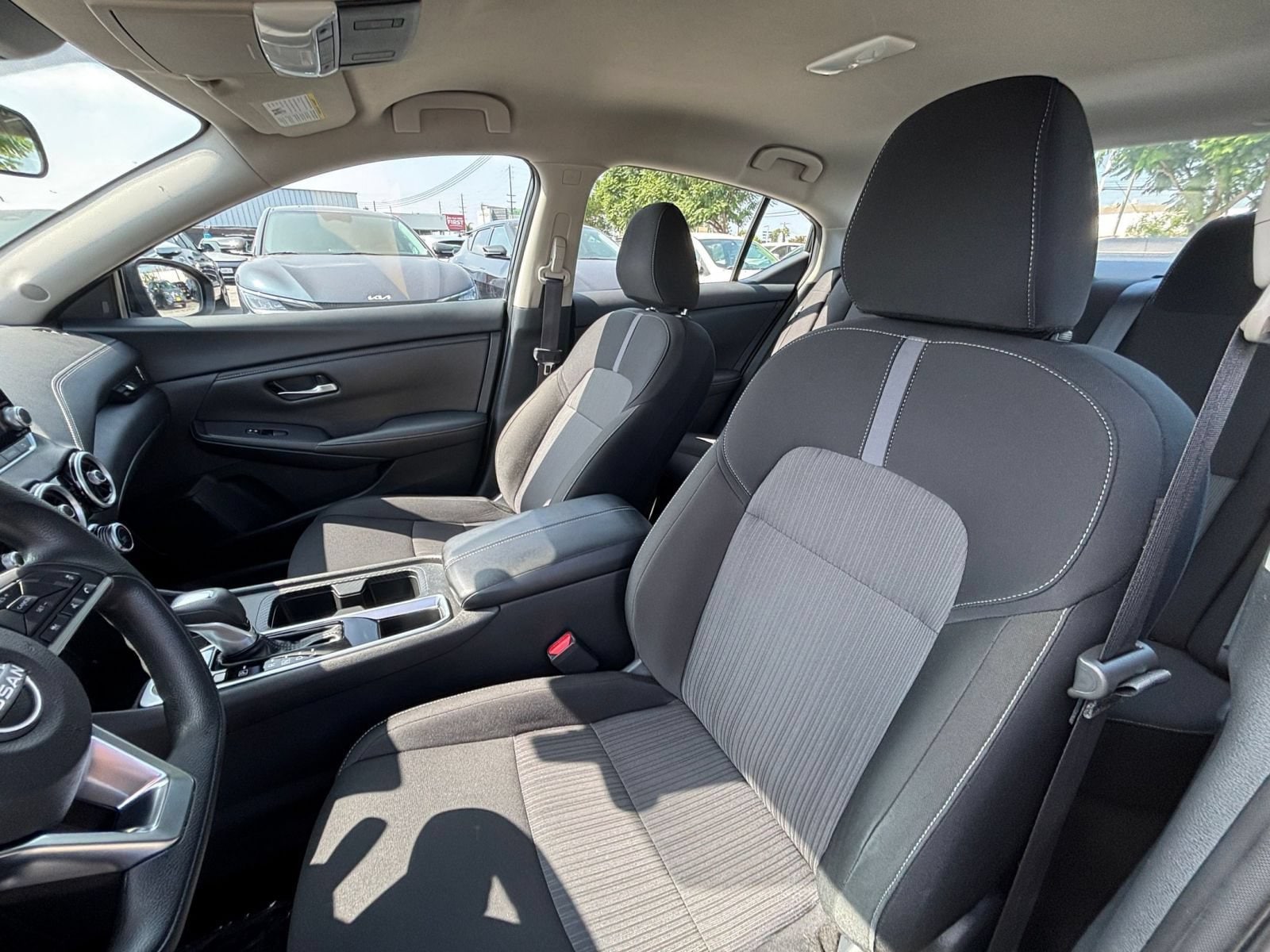 2025 Nissan Sentra SV - Photo 26