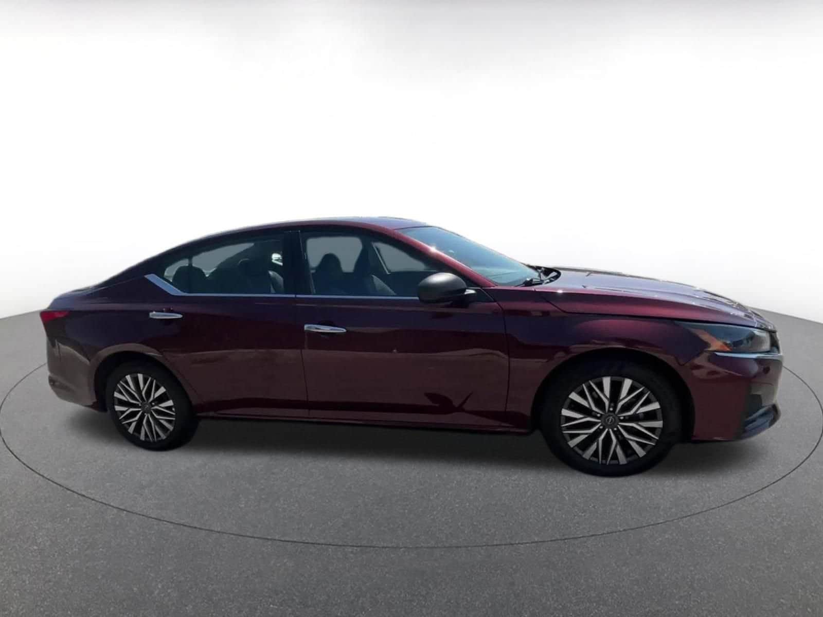 Thumbnail: 2025 Nissan Altima - 15