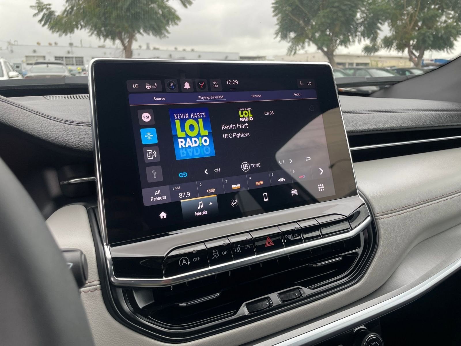 Thumbnail: 2025 Jeep Compass - 21