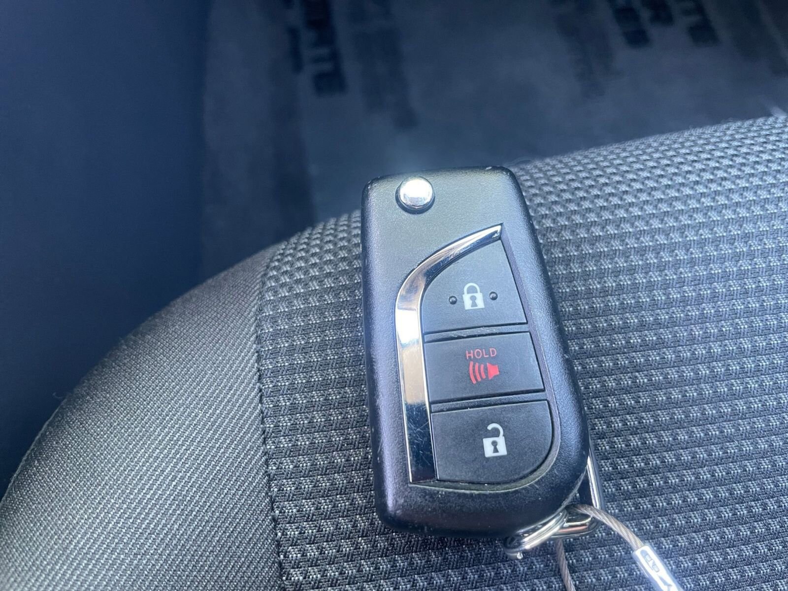 Thumbnail: 2025 Toyota RAV4 - 22