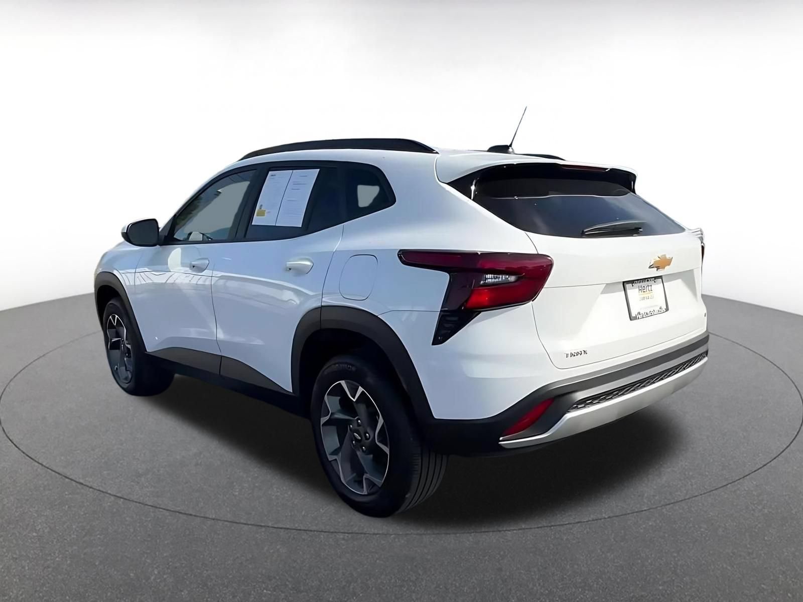 Thumbnail: 2025 Chevrolet Trax - 10