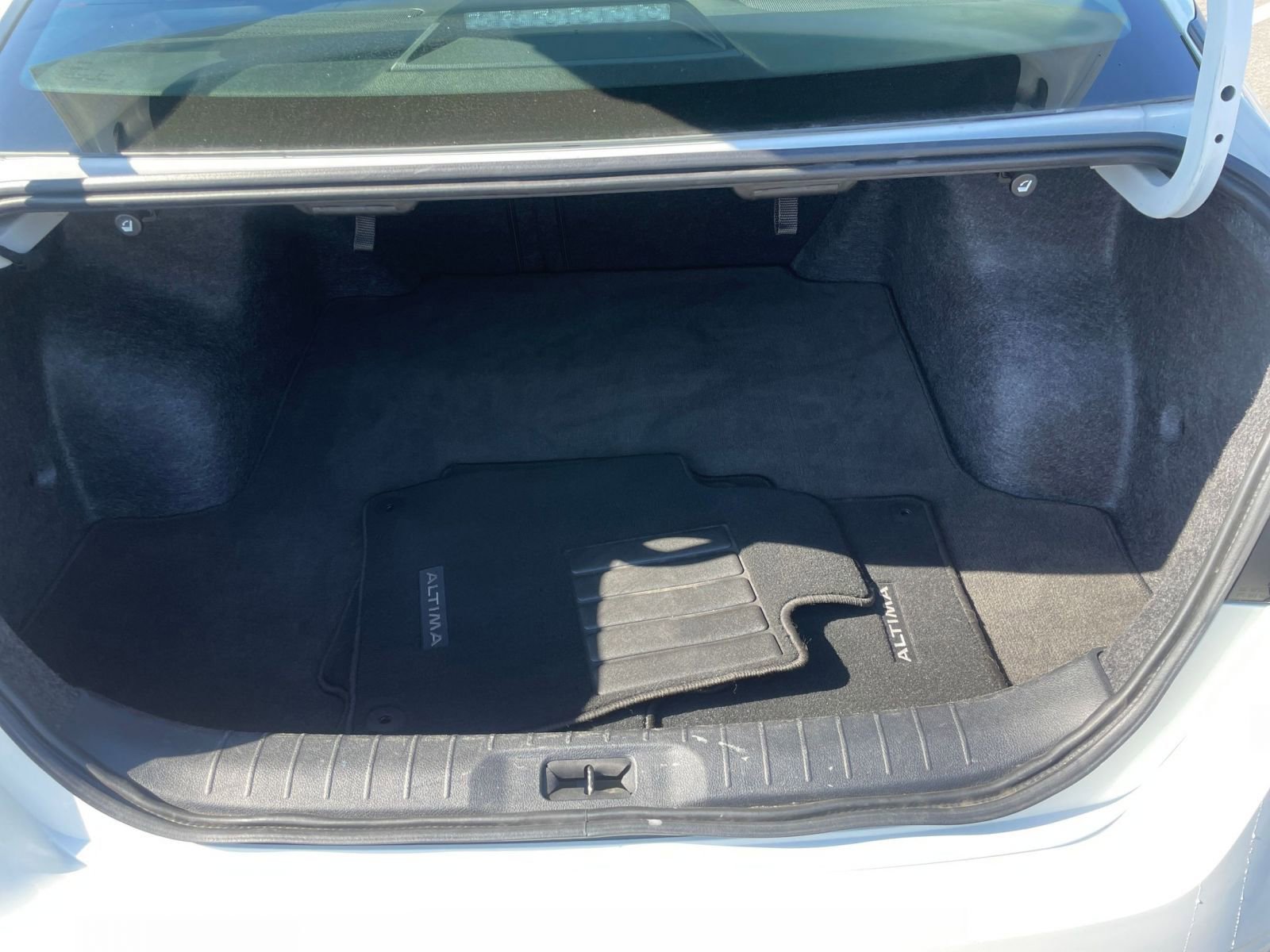 Thumbnail: 2025 Nissan Altima - 32