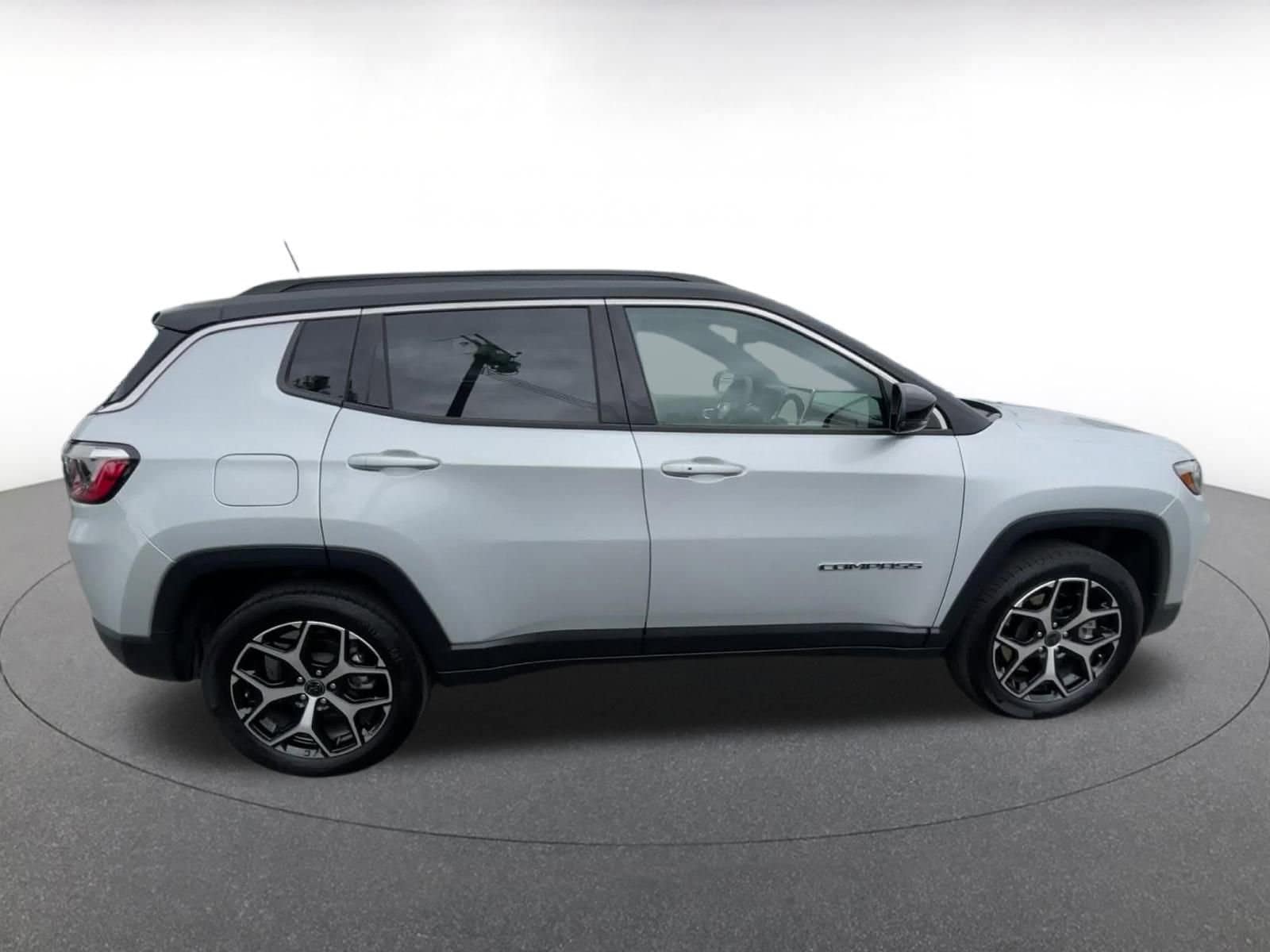 Thumbnail: 2025 Jeep Compass - 16