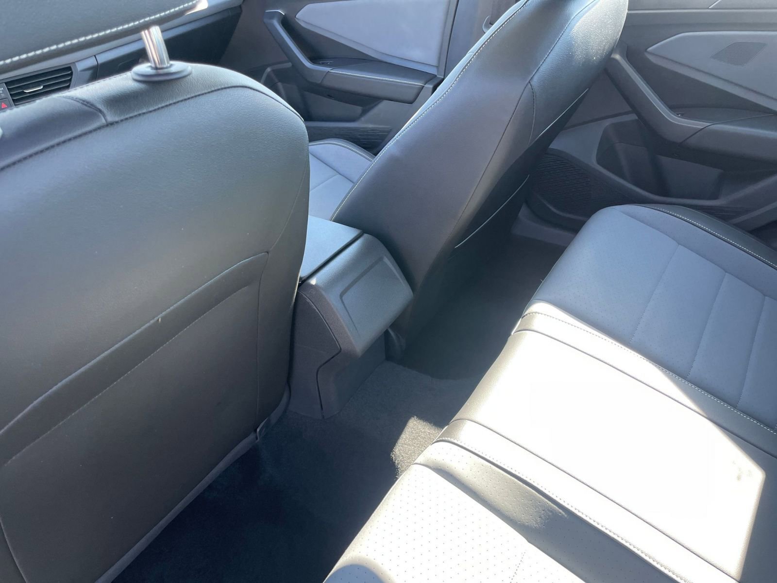 Thumbnail: 2025 Volkswagen Jetta - 24