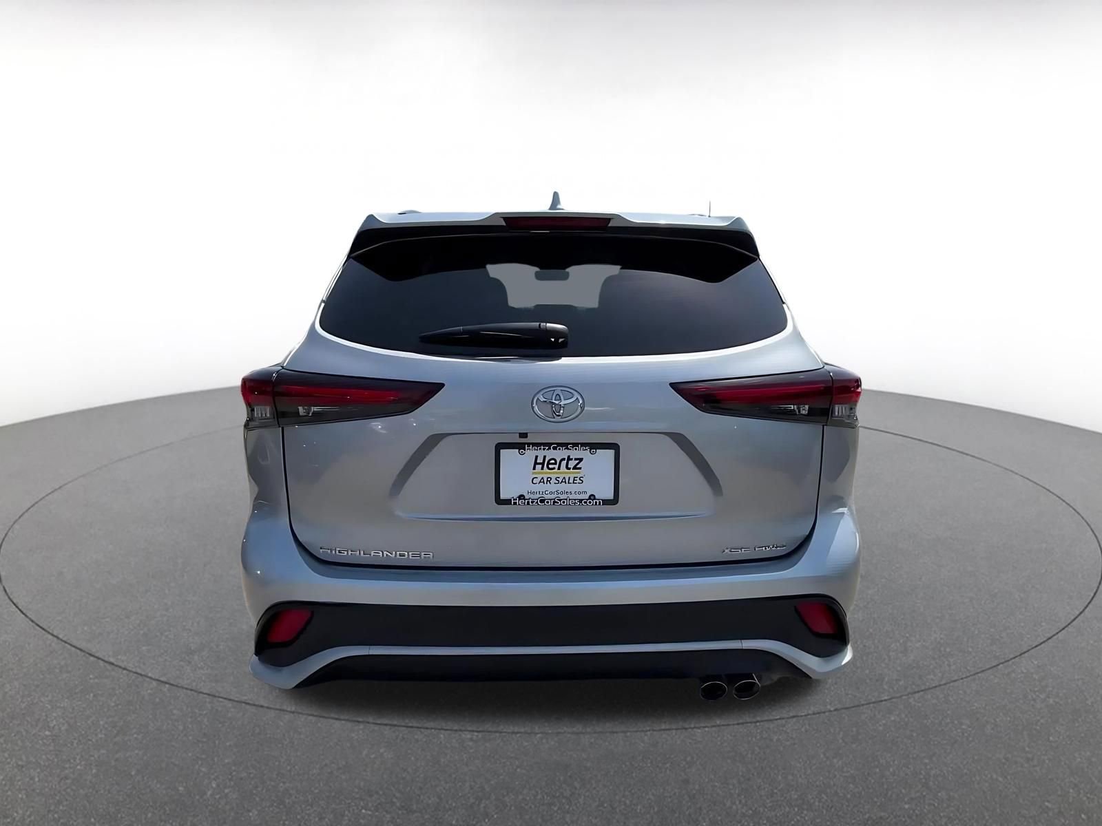 Thumbnail: 2025 Toyota Highlander - 12