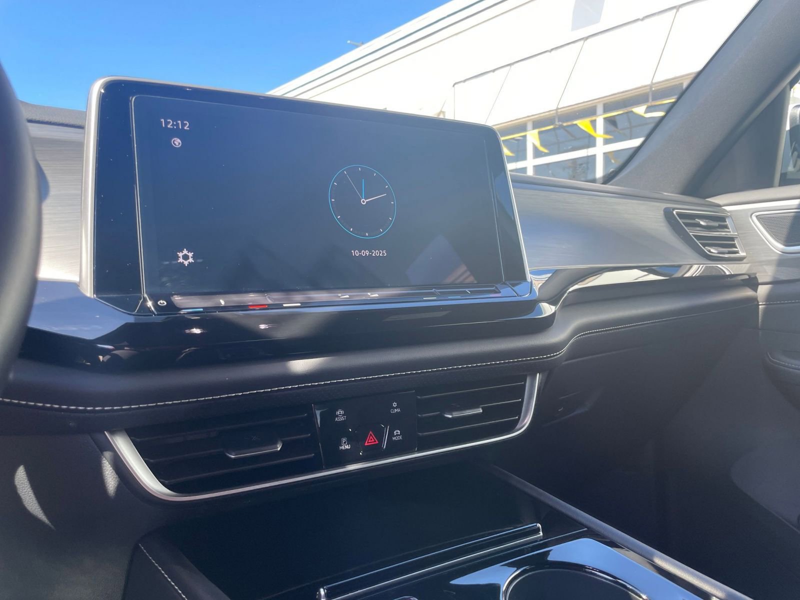 Thumbnail: 2025 Volkswagen Atlas - 18