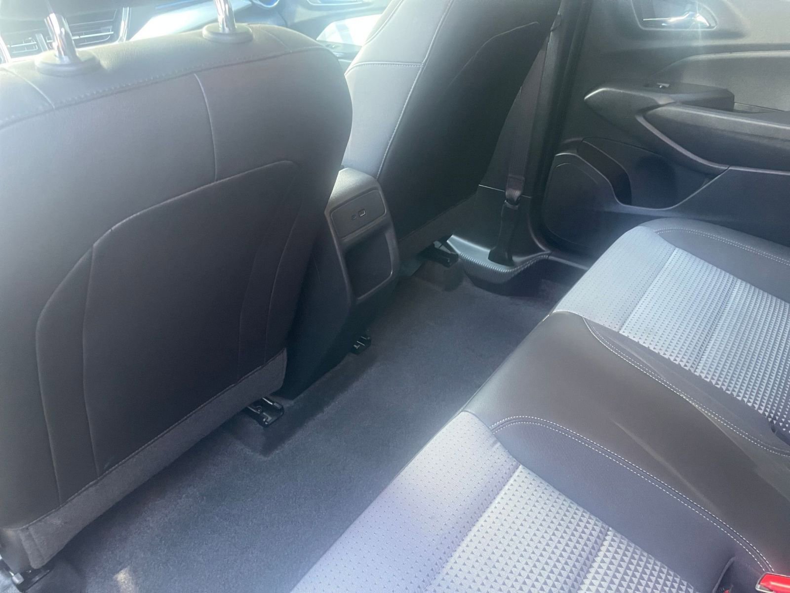 Thumbnail: 2025 Chevrolet Trax - 23