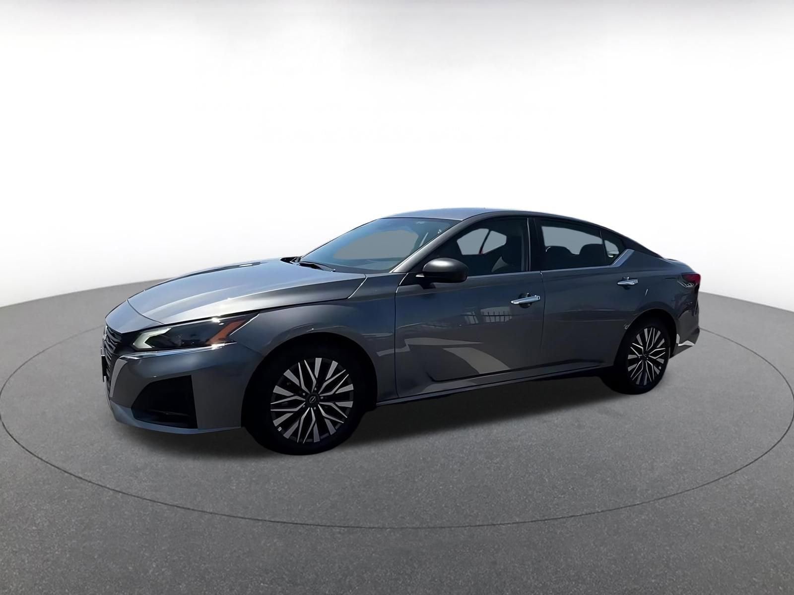 Thumbnail: 2025 Nissan Altima - 7