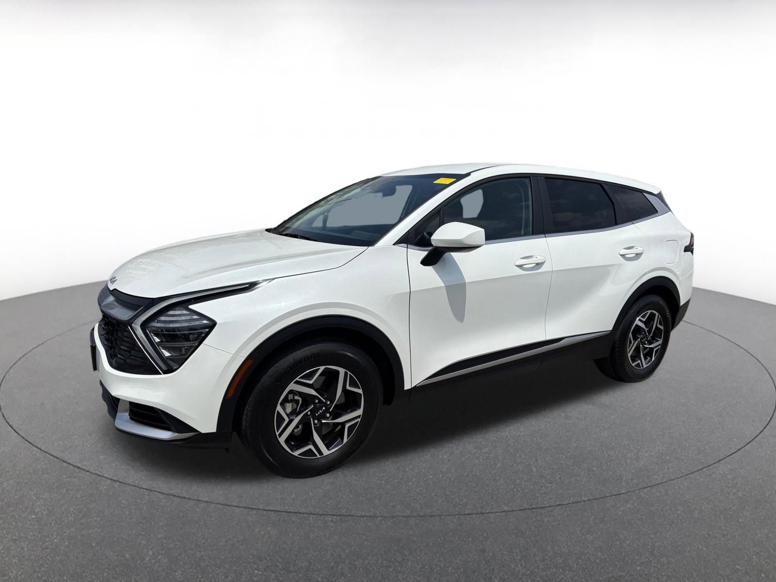 Thumbnail: 2025 Kia Sportage - 4