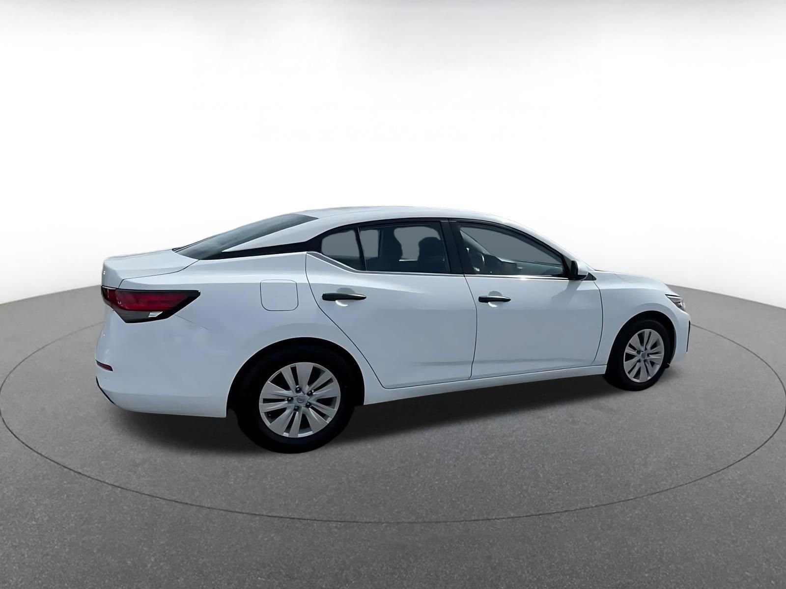 Thumbnail: 2025 Nissan Sentra - 15