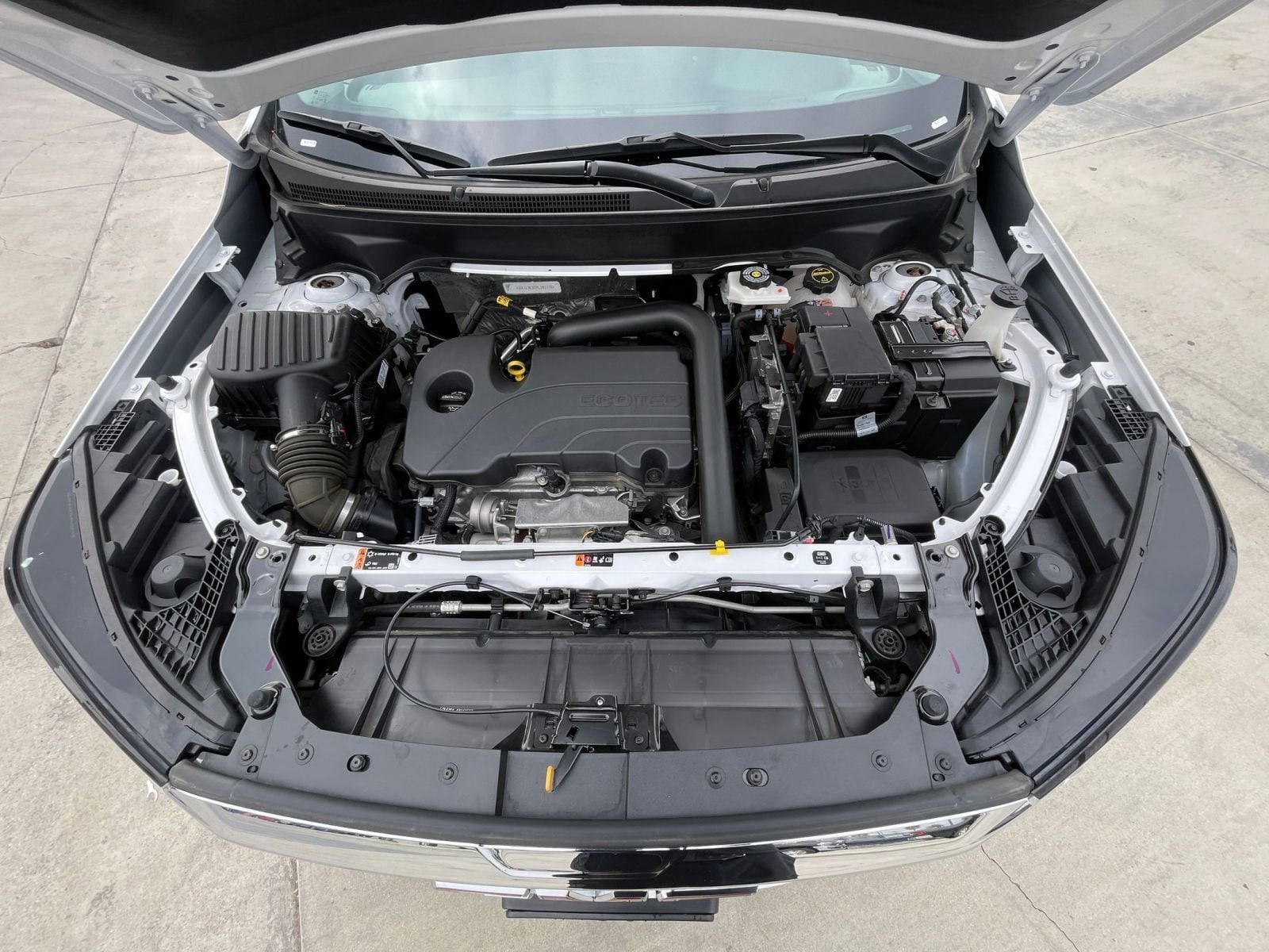 Thumbnail: 2024 GMC Terrain - 32