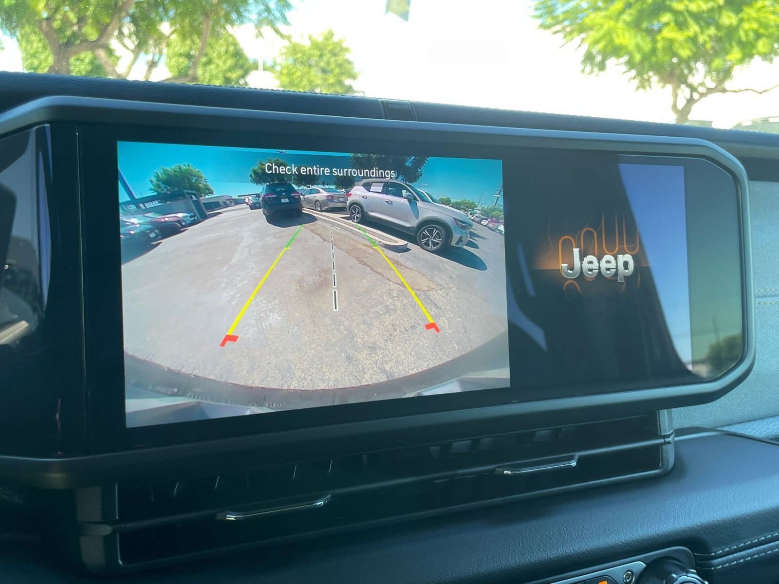 Thumbnail: 2025 Jeep Wrangler - 17