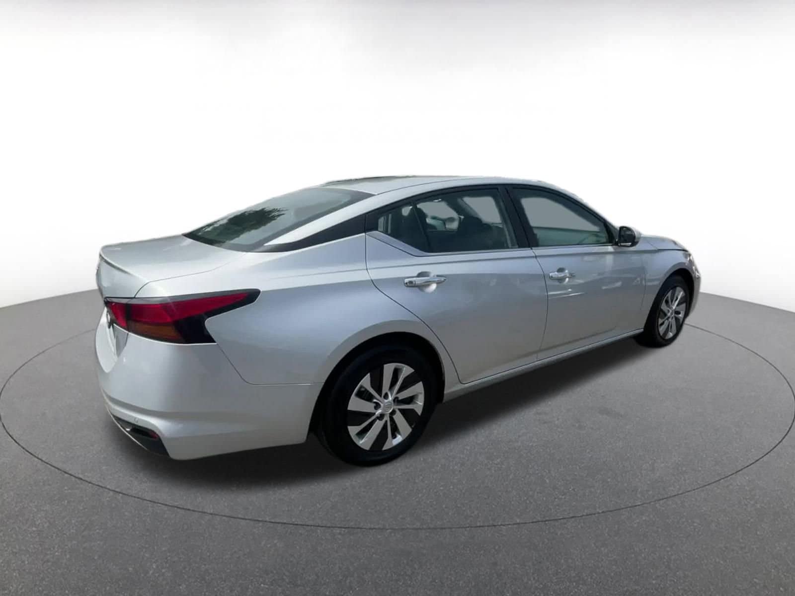 Thumbnail: 2023 Nissan Altima - 15