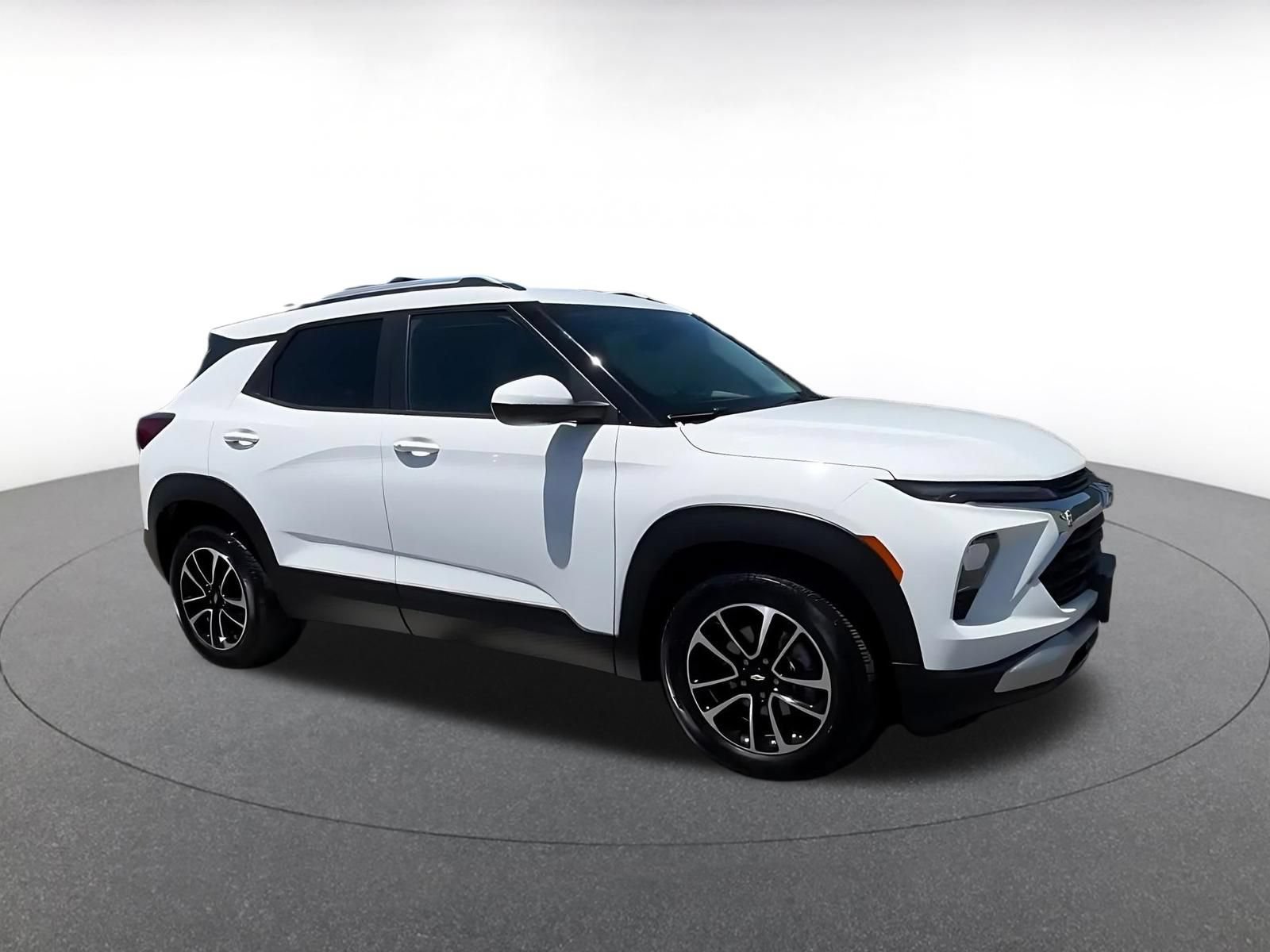 Thumbnail: 2025 Chevrolet TrailBlazer - 2