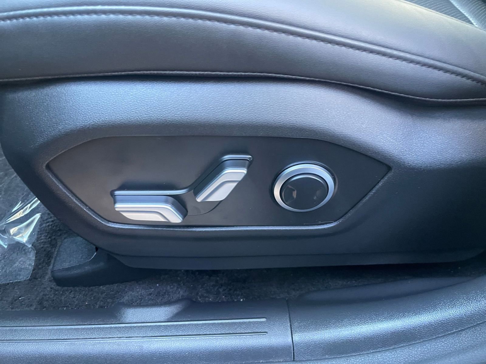 Thumbnail: 2025 Hyundai Santa Fe - 23