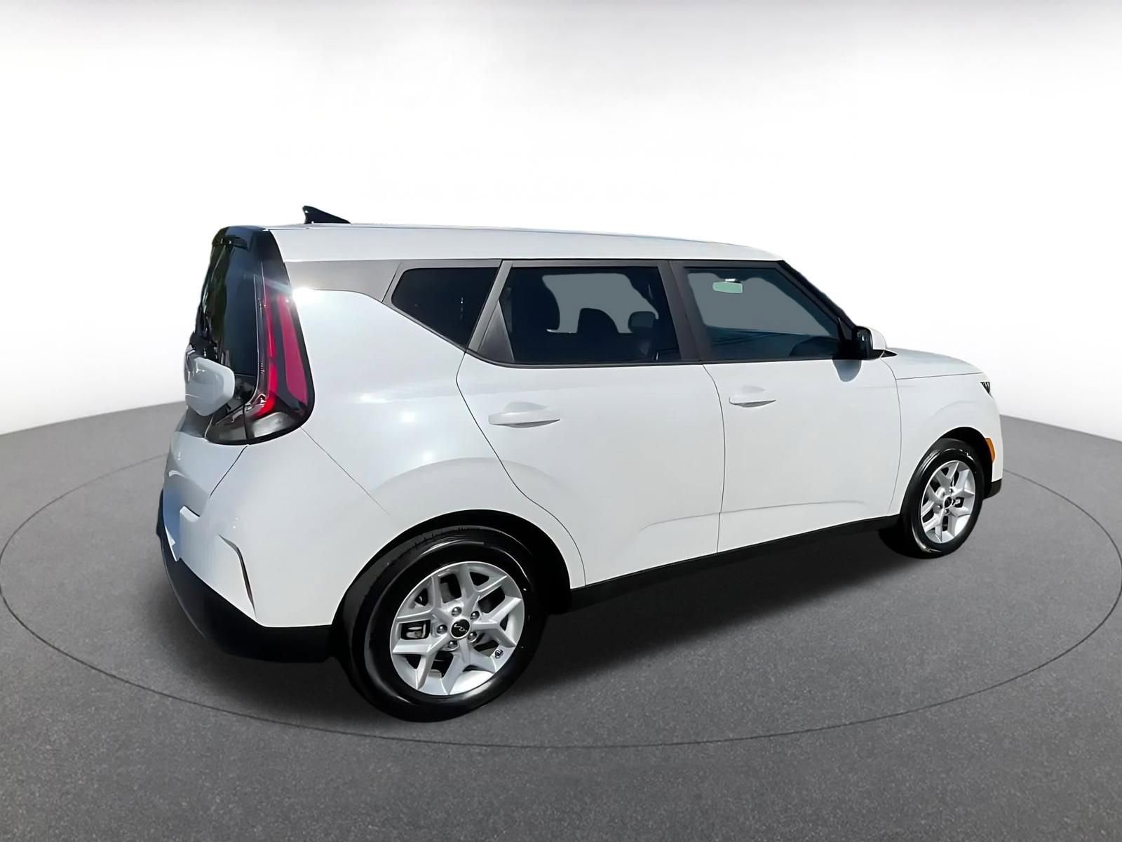 Thumbnail: 2025 Kia Soul - 15