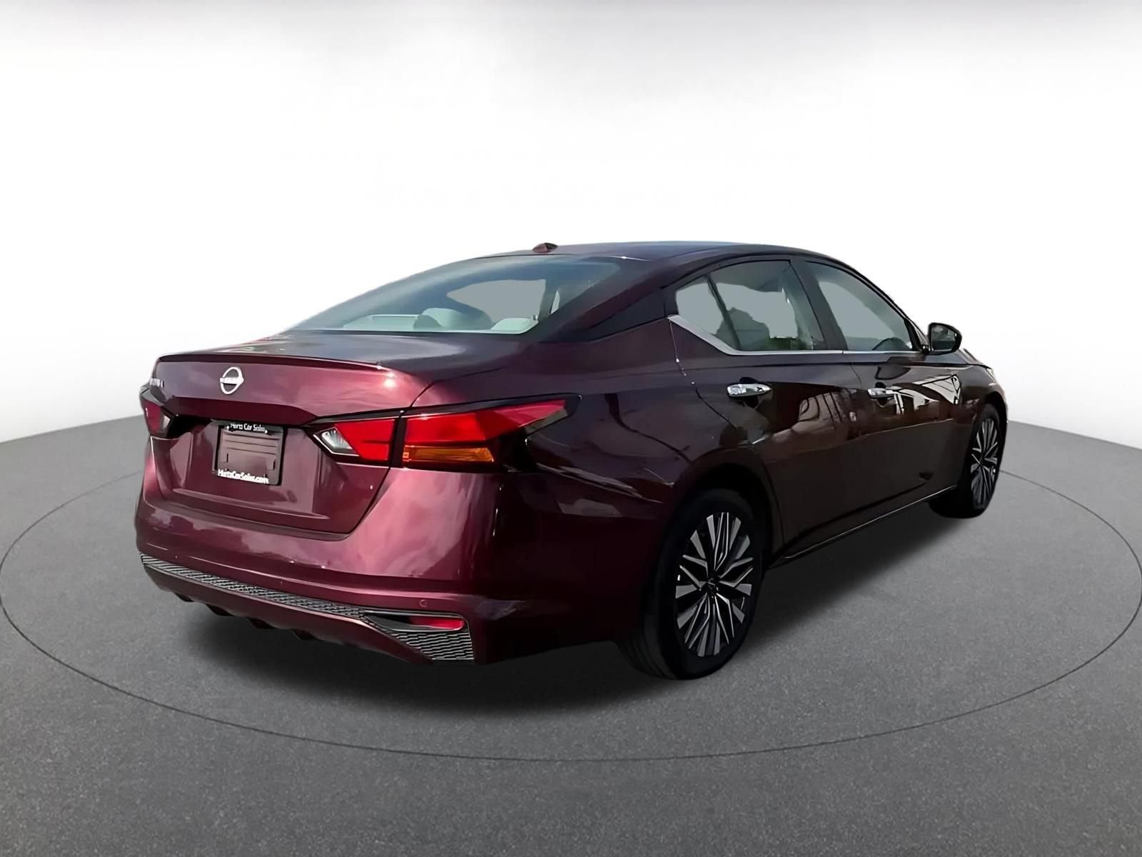 Thumbnail: 2025 Nissan Altima - 15