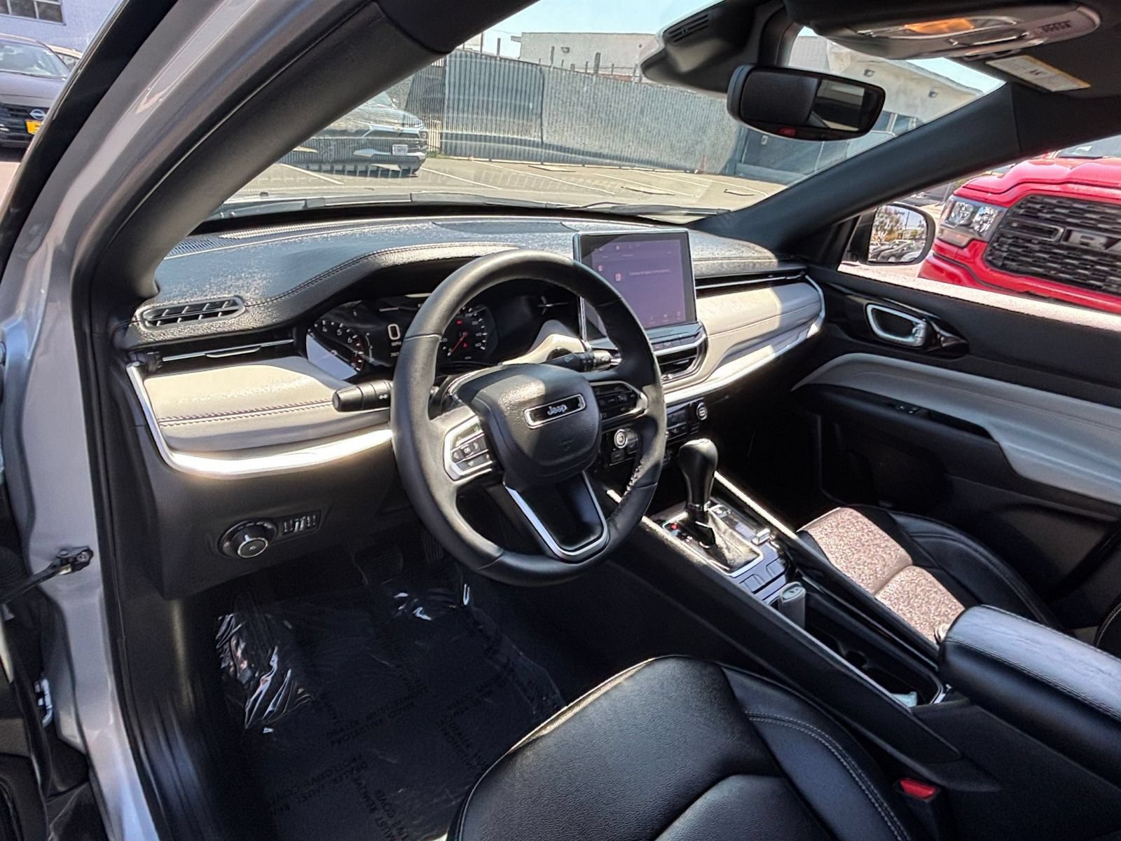 Thumbnail: 2025 Jeep Compass - 34