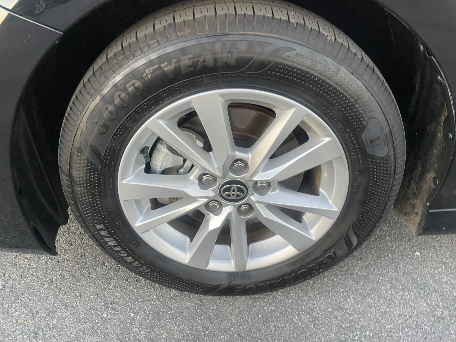 Thumbnail: 2025 Toyota Camry - 30