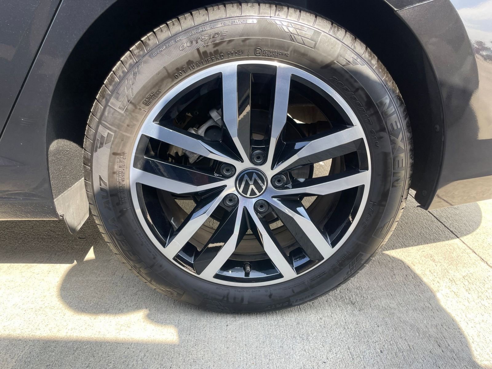 Thumbnail: 2025 Volkswagen Jetta - 30