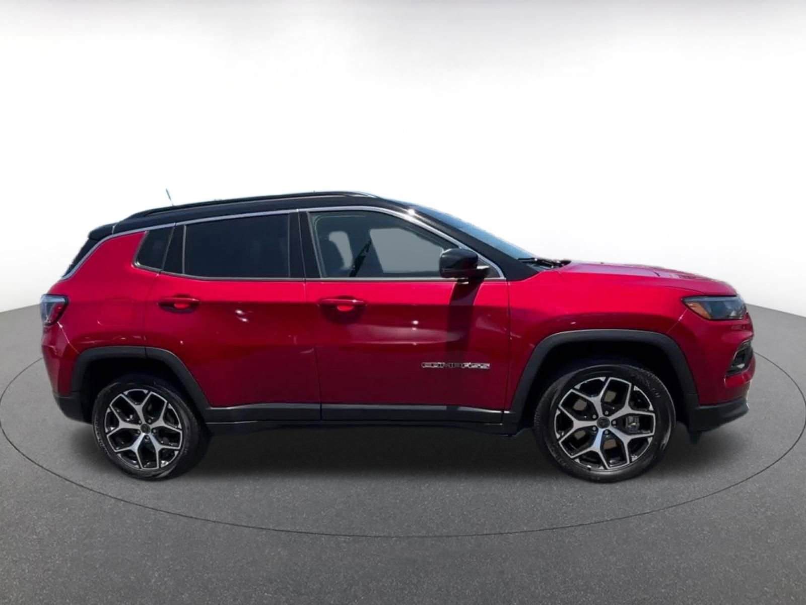 Thumbnail: 2025 Jeep Compass - 16