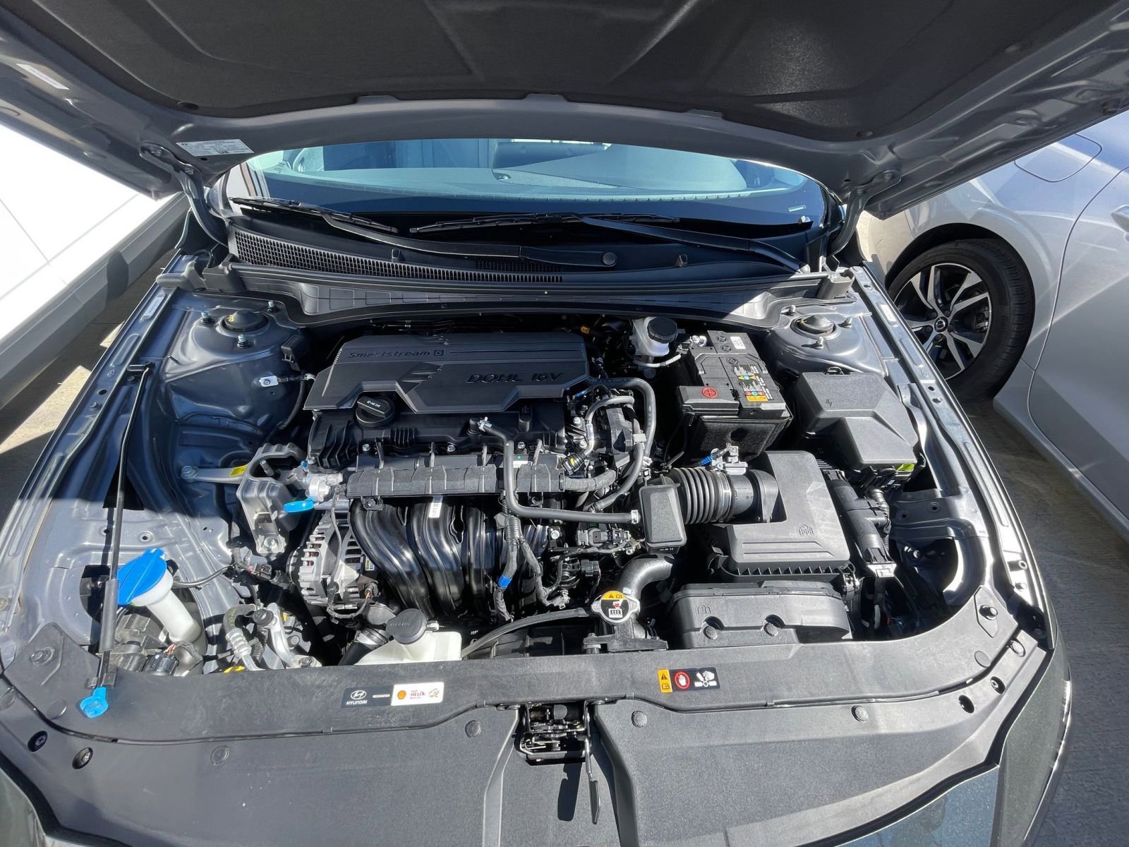 Thumbnail: 2025 Hyundai Elantra - 32