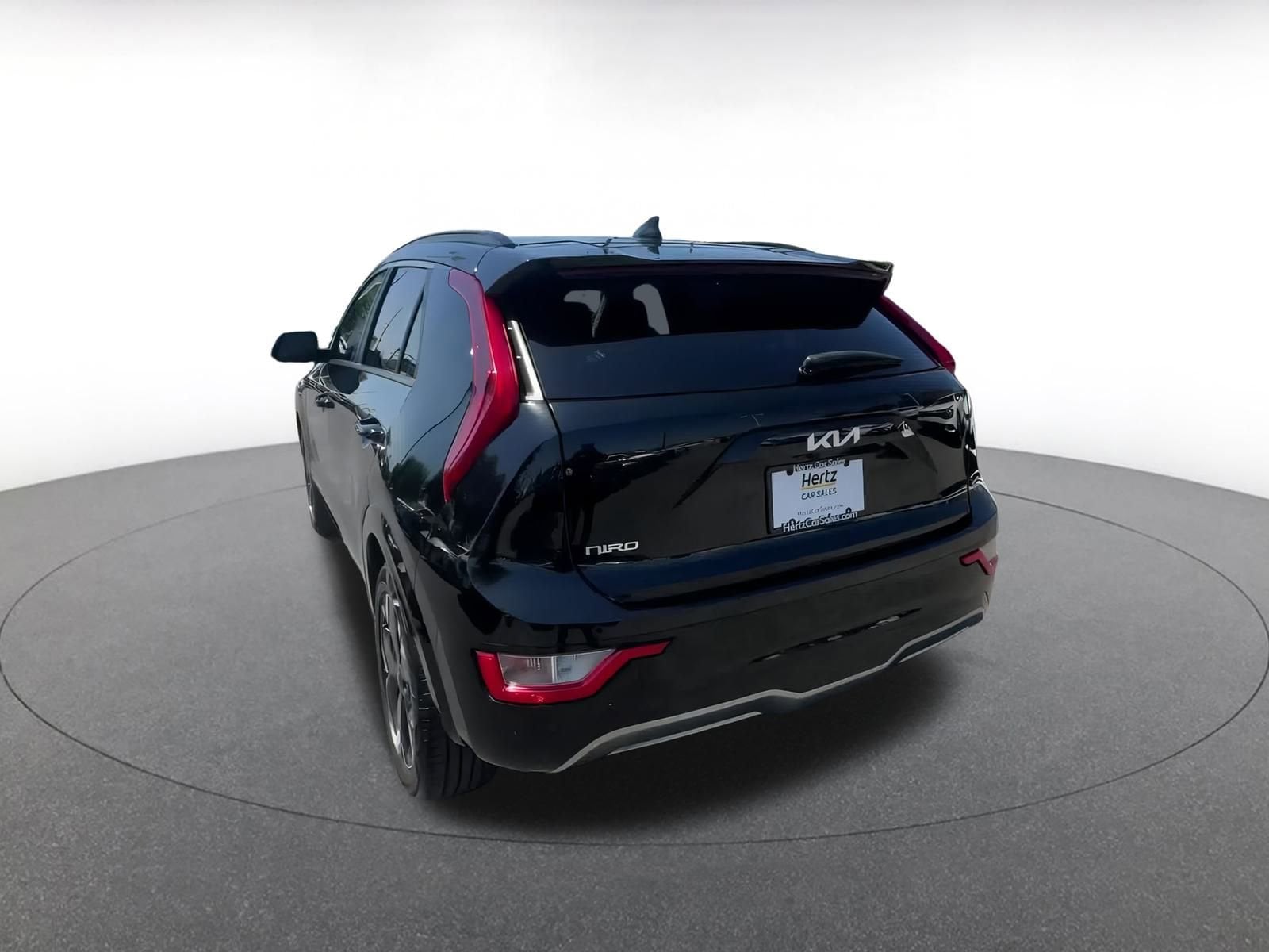 Thumbnail: 2023 Kia Niro - 11