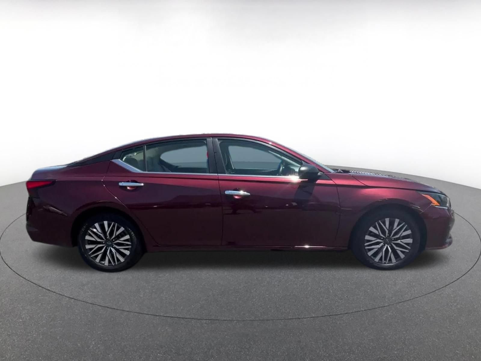 Thumbnail: 2025 Nissan Altima - 16