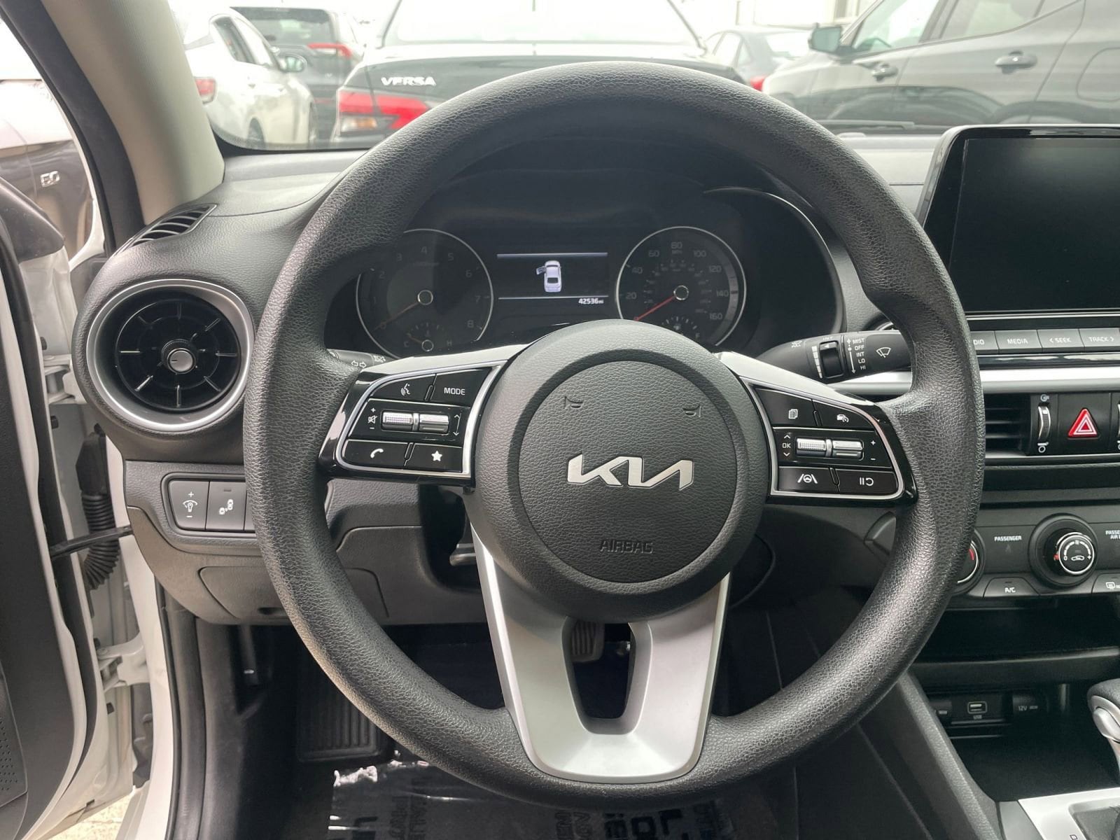 Thumbnail: 2023 Kia Forte - 28