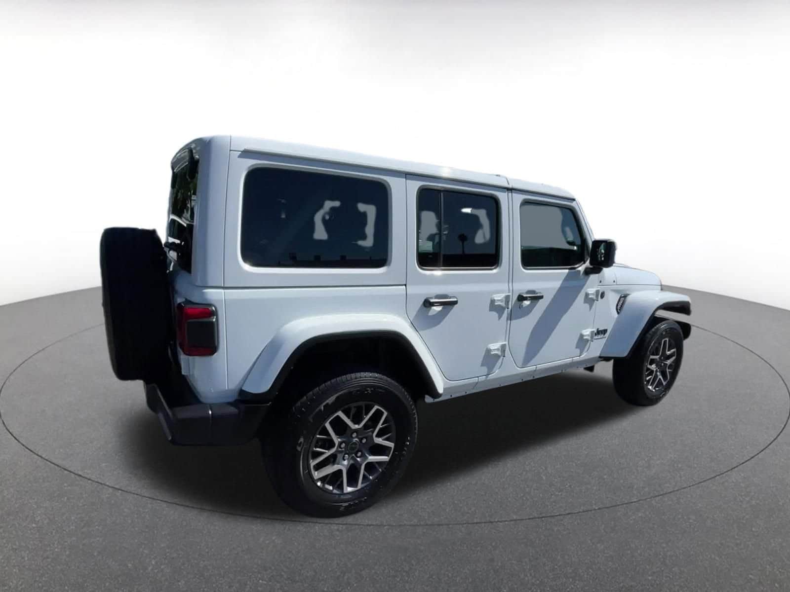 Thumbnail: 2025 Jeep Wrangler - 15
