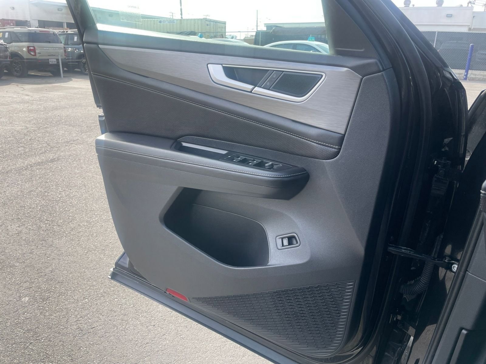 Thumbnail: 2025 Volkswagen Atlas - 20