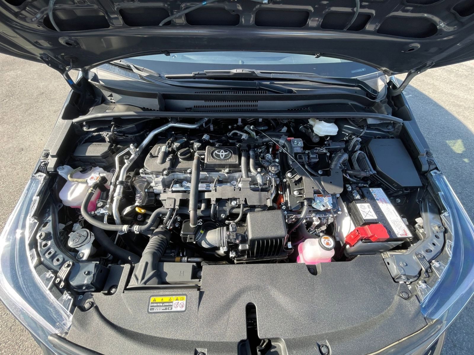 Thumbnail: 2025 Toyota Corolla - 32