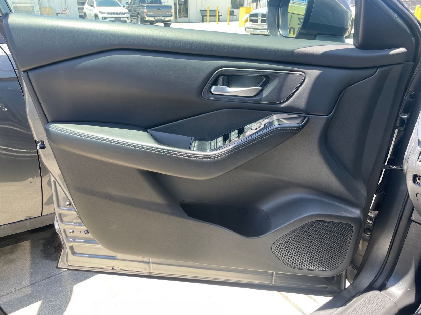 2024 Nissan Rogue SV 20