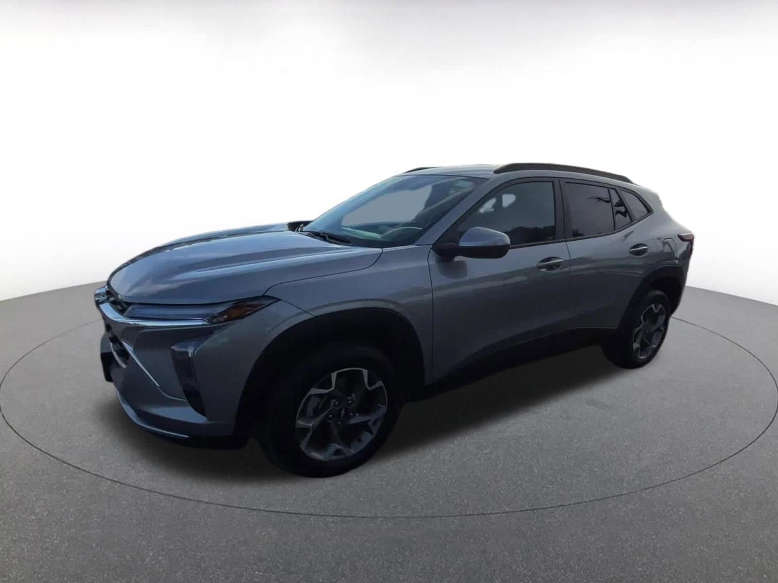 Thumbnail: 2025 Chevrolet Trax - 8