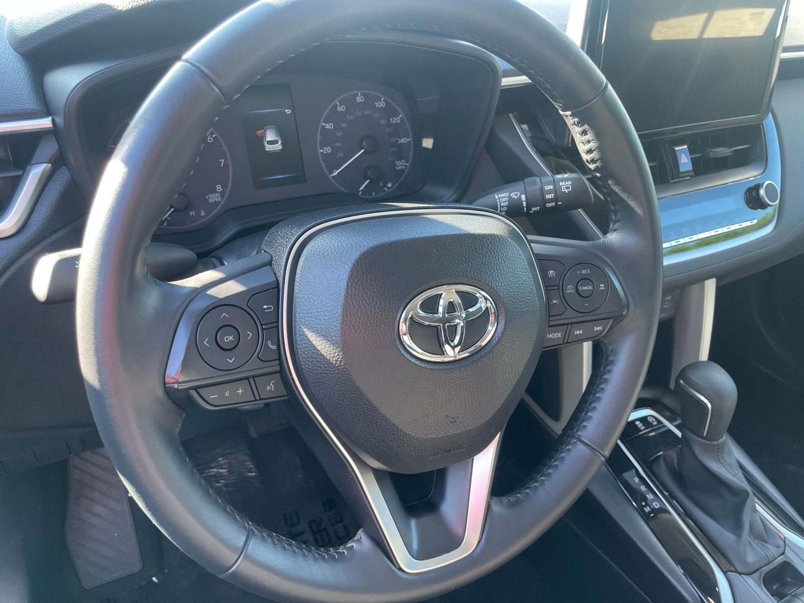 Thumbnail: 2025 Toyota Corolla Cross - 28