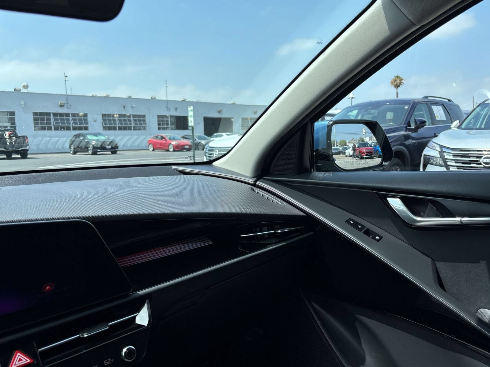 Thumbnail: 2024 Kia Niro - 8