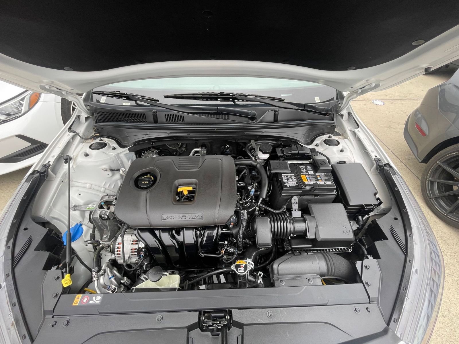 Thumbnail: 2023 Kia Forte - 32