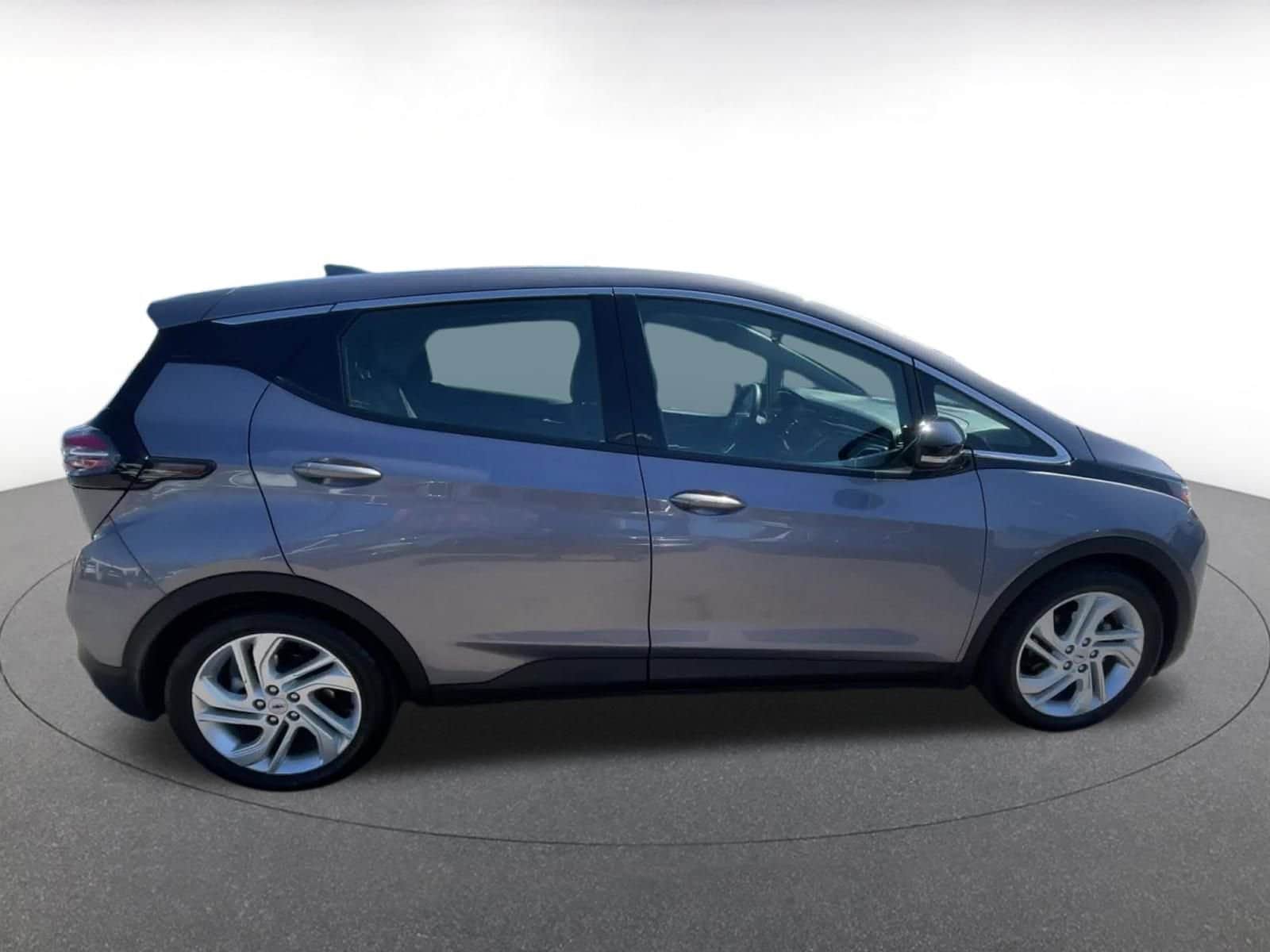 Thumbnail: 2023 Chevrolet Bolt EV - 16