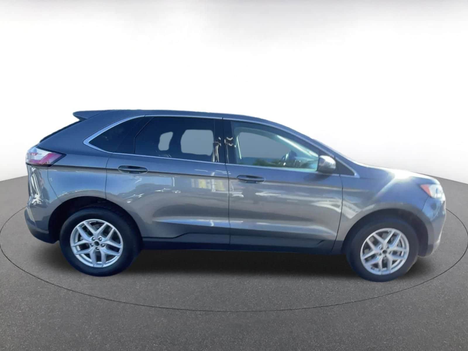 Thumbnail: 2023 Ford Edge - 16