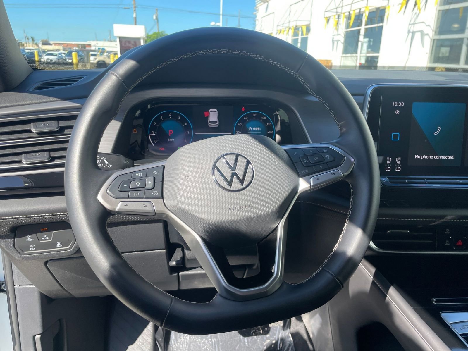 Thumbnail: 2025 Volkswagen Atlas - 28