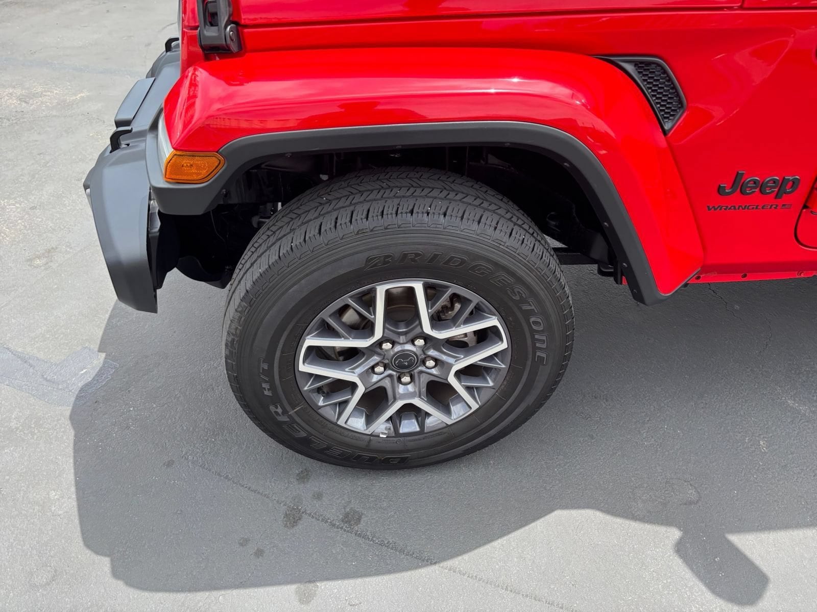 Thumbnail: 2025 Jeep Wrangler - 26