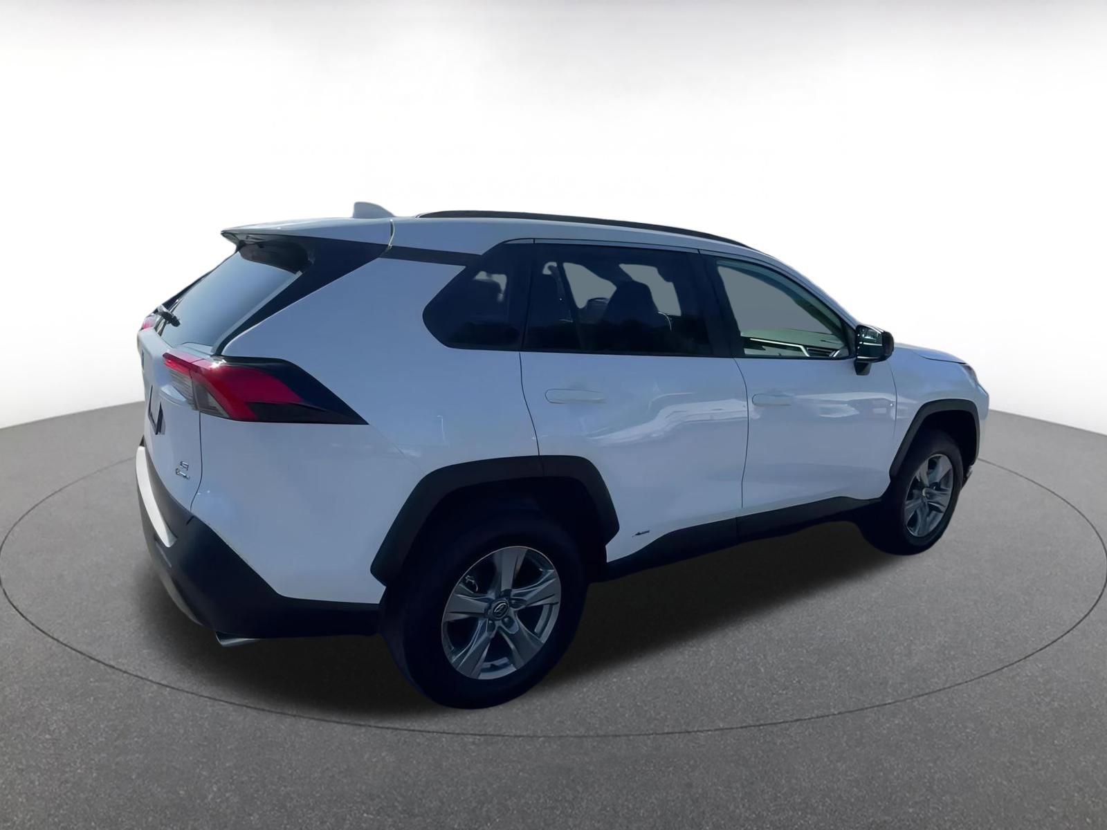 Thumbnail: 2025 Toyota RAV4 - 15