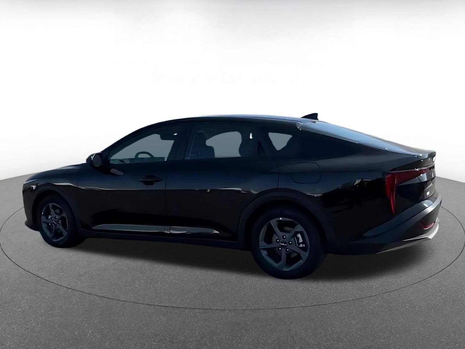 Thumbnail: 2025 Kia K4 - 10
